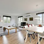 Big Renovated With Soul And Feriehus Kirke-Hyllinge