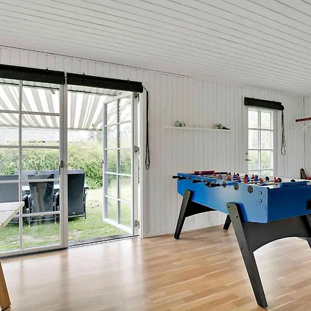 Big Renovated With Soul And Feriehus Kirke-Hyllinge
