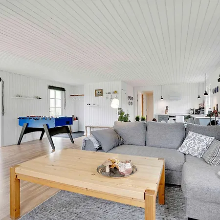 Big Renovated With Soul And Feriehus Kirke-Hyllinge